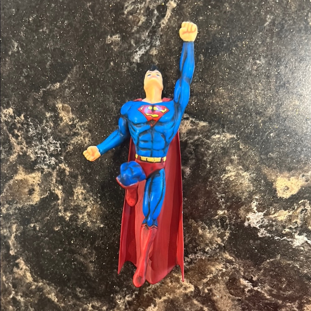 Superman Hallmark Keepsake ornament A Hero Bravely Rises. DC. Christmas